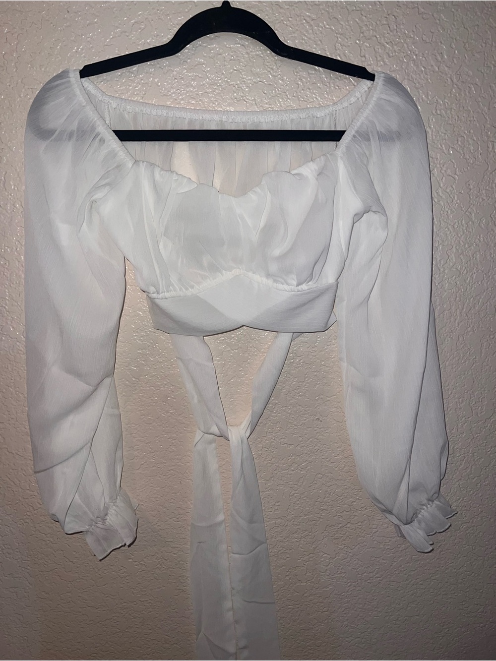 NWOT White Long-Sleeve Tie-Back Puff Crop Top